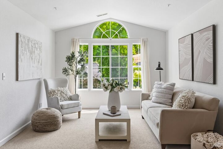 Property Photo:  35 Little Creek Lane  CA 94945 