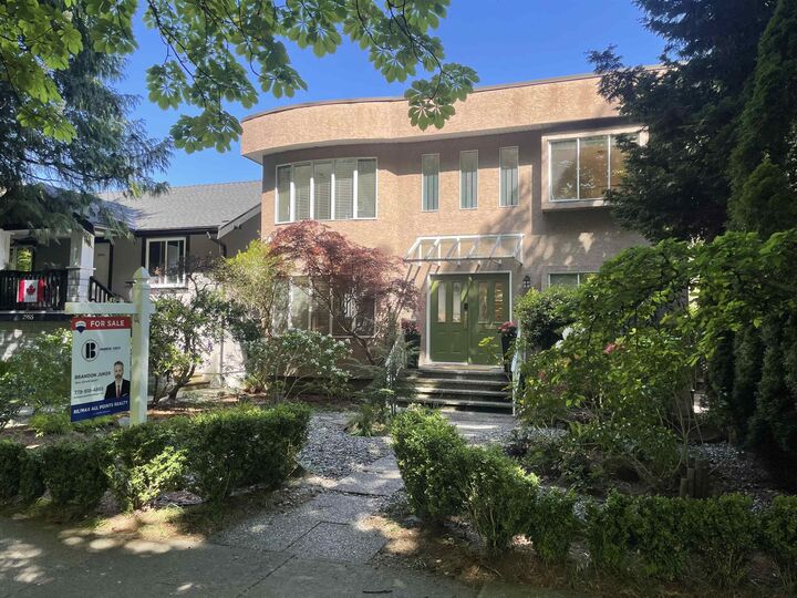 Property Photo: 2945 W 12th Avenue BC V6K 2R2