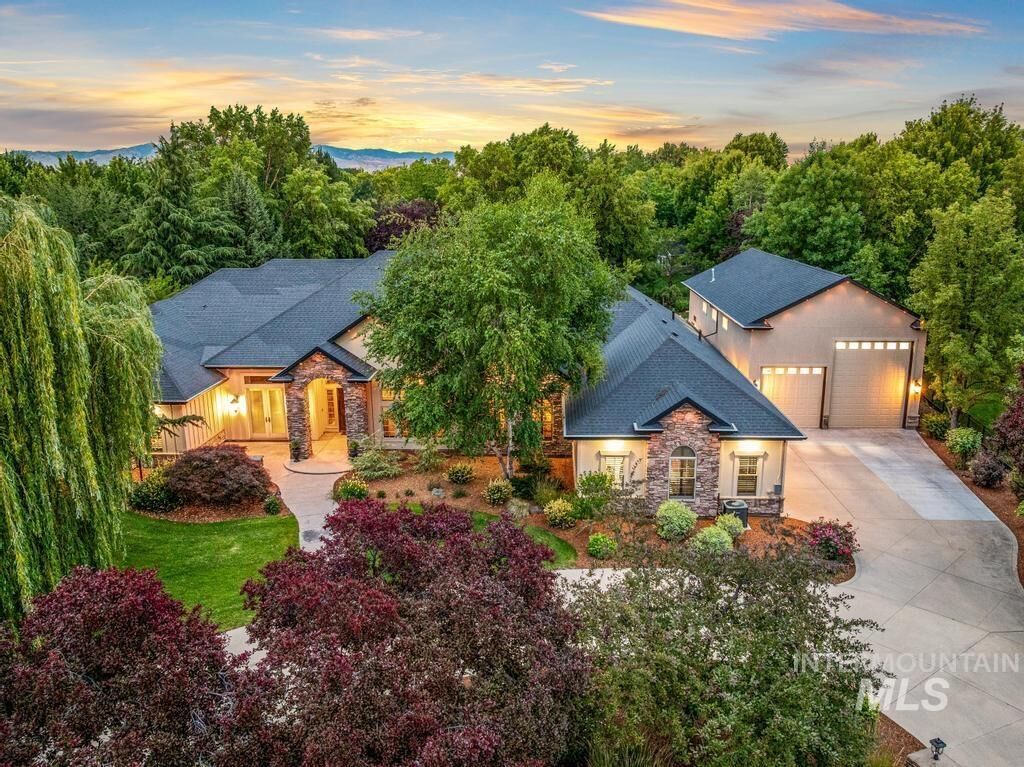 Property Photo: 532 N White Sage Way ID 83616