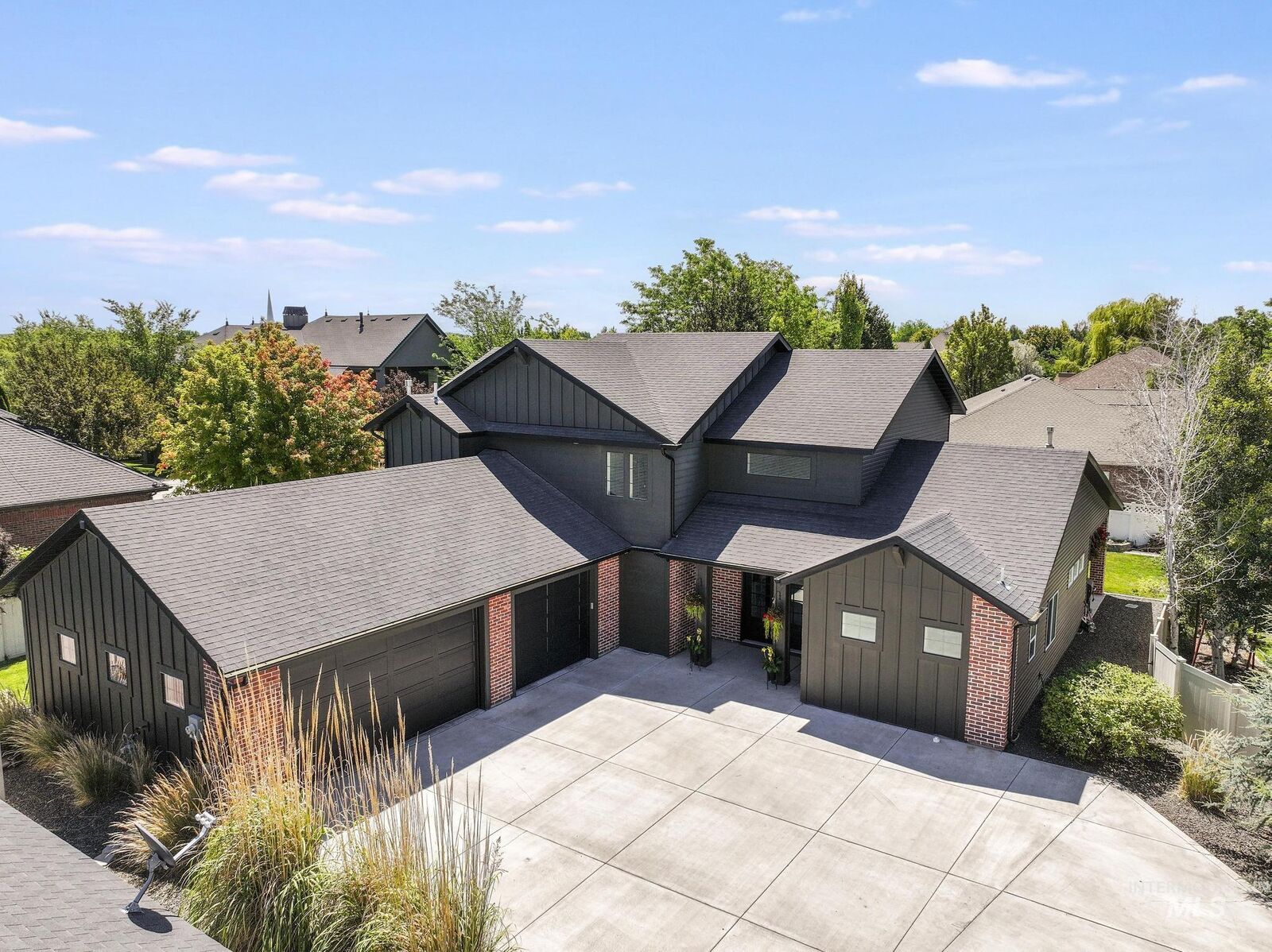 Property Photo: 1470 Pillar Circle ID 83301