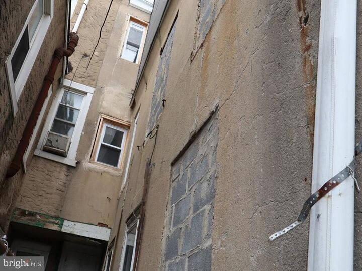 Property Photo:  2113 N Woodstock Street  PA 19121 