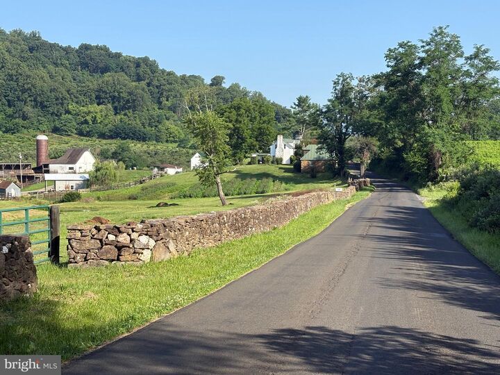 Property Photo: 296 Ben Venue Road VA 22627