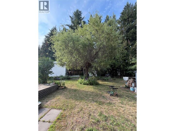 Property Photo: 5271 67 Avenue Northeast 76 BC V0E 1K0