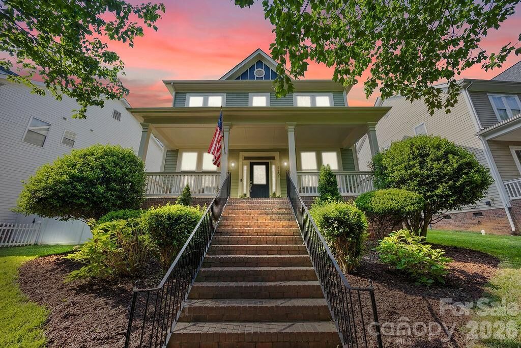 Property Photo:  122 Gresham Lane  NC 28117 