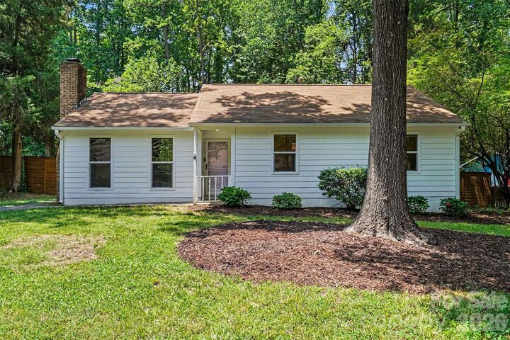 Property Photo: 5301 Great Wagon Road NC 28215