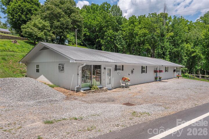 Property Photo:  702 Love Joy Road  NC 28716 
