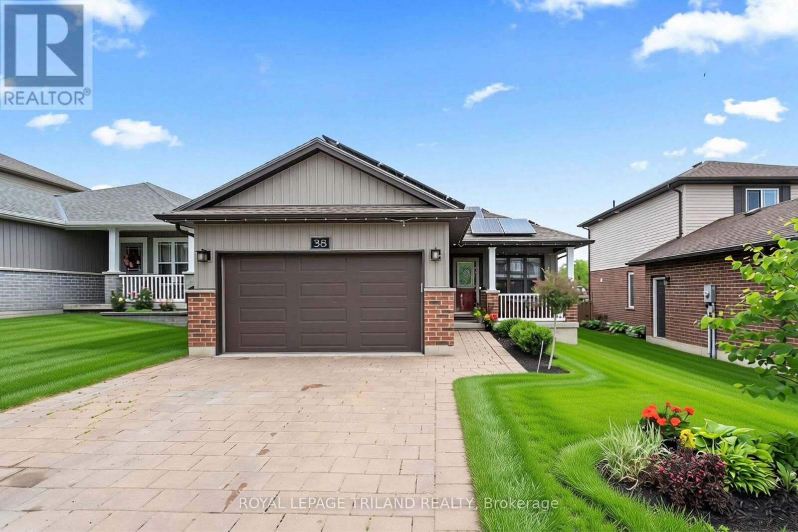 Property Photo:  38 Leesboro Trail  ON N0M 2P0 