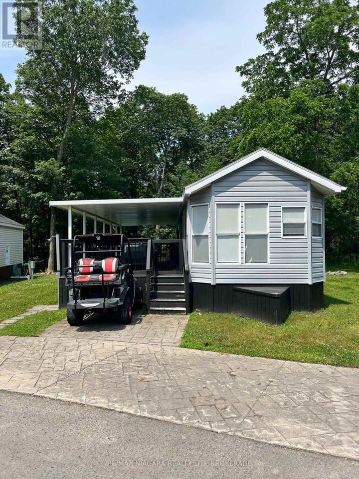 22 Hickory Lane — photo 1