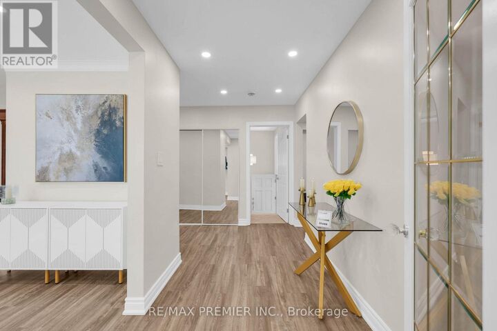 Property Photo:  62 Keegan Crescent  ON M3J 1G2 