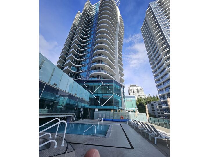 Property Photo:  1475 Foster Street 803  BC V4B 0C3 