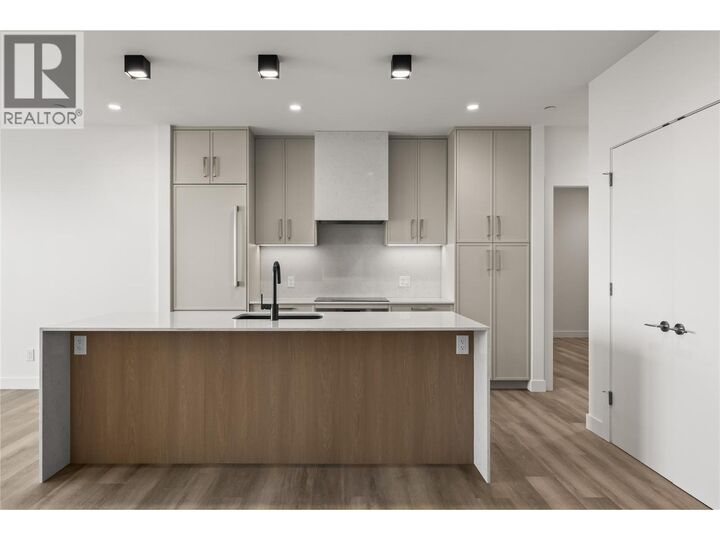 Property Photo: 3340 Lakeshore Drive 306 BC V1W 0H6