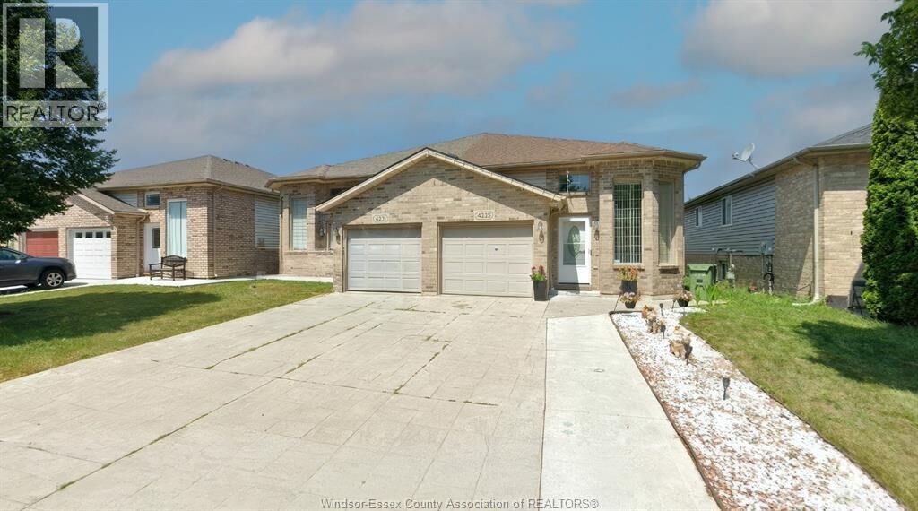 Property Photo:  4231 Whiskey Avenue  ON N9G 3B2 