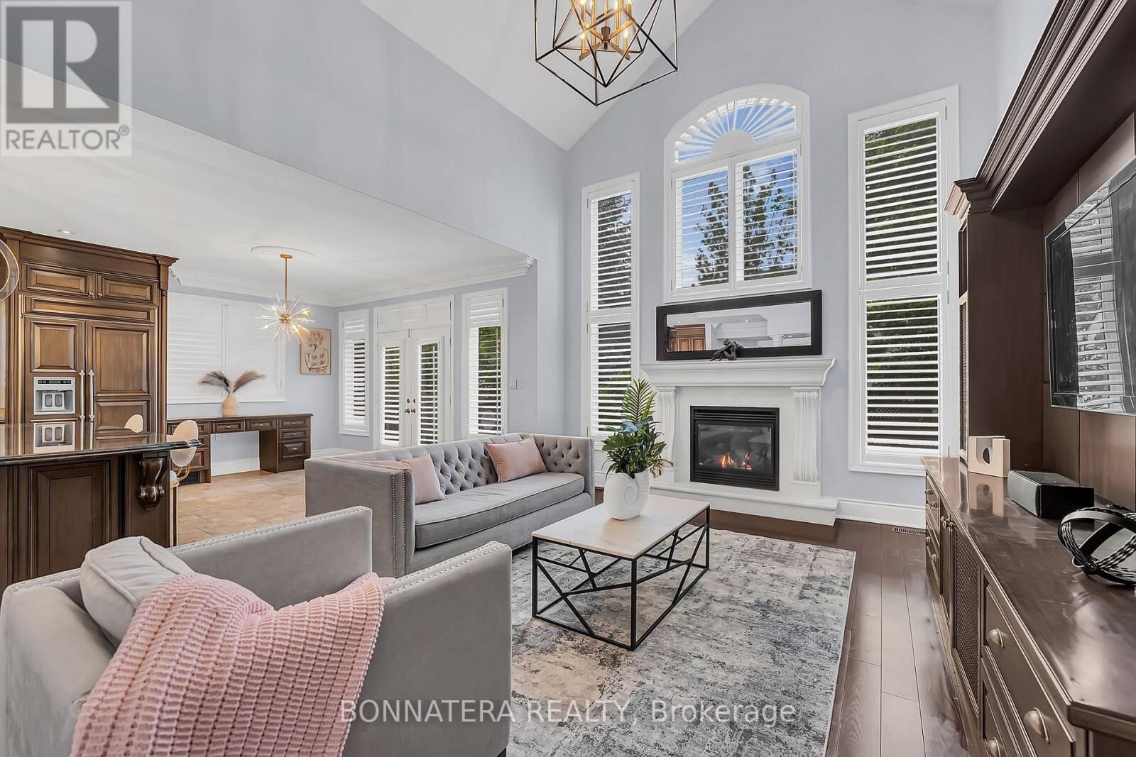 Property Photo:  3161 Saddleworth Crescent  ON L6M 0A8 