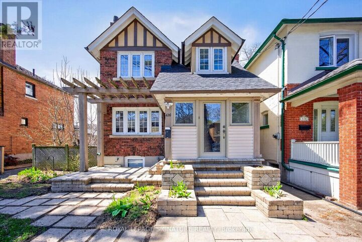 Property Photo:  426 Armadale Avenue  ON M6S 3X8 