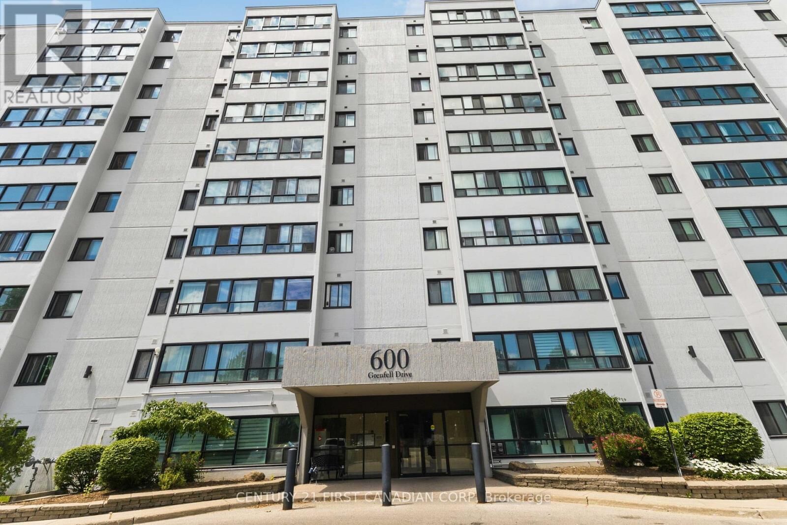 Property Photo:  600 Grenfell Drive 509  ON N5X 2R8 