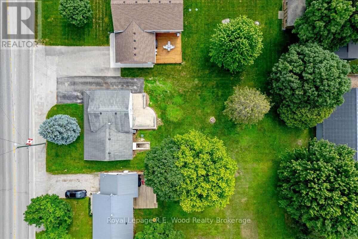 Property Photo: 419 Main Street West ON N0J 1X0