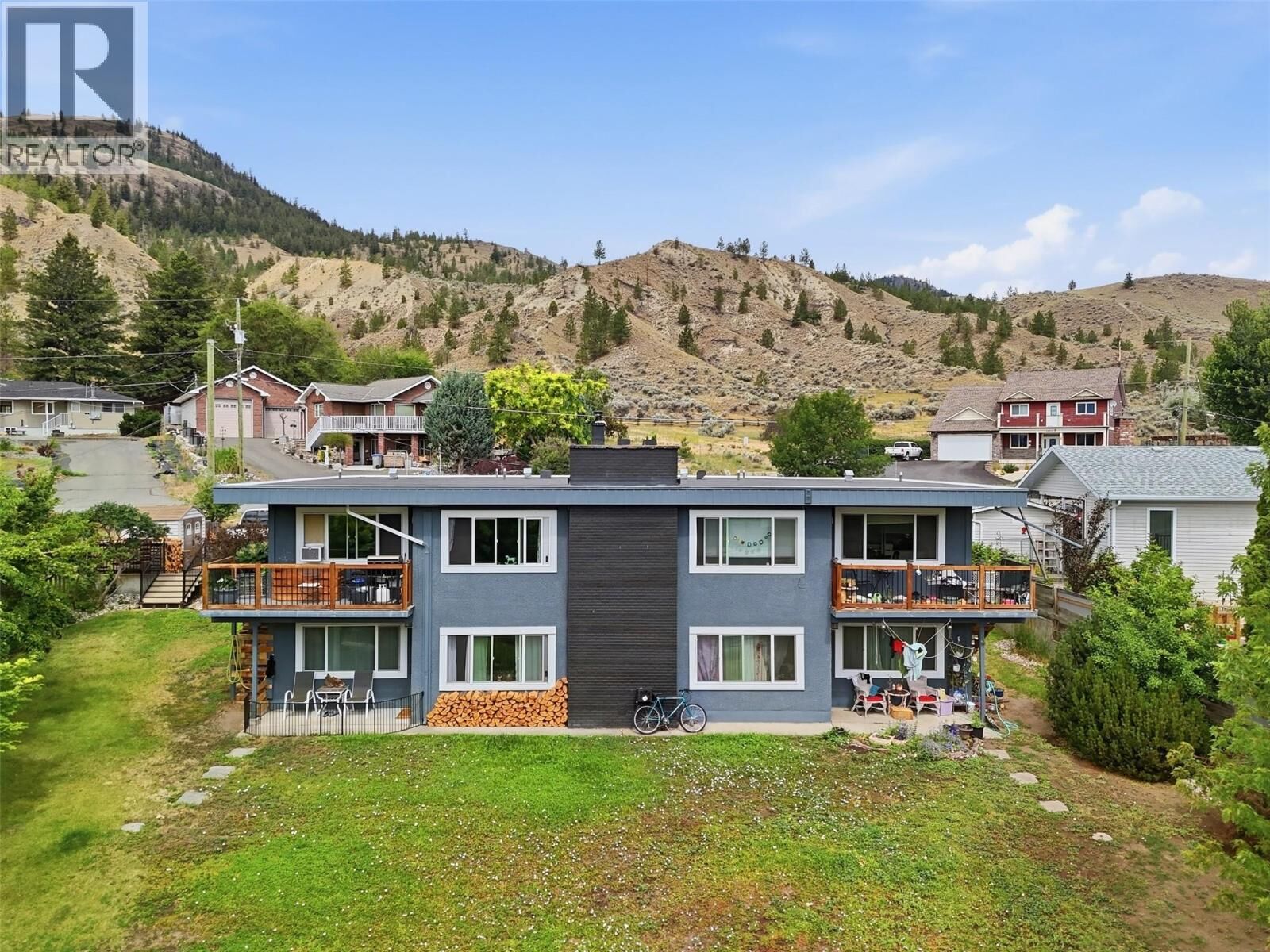 Property Photo: 2623 Parkview Drive BC V2B 7J5