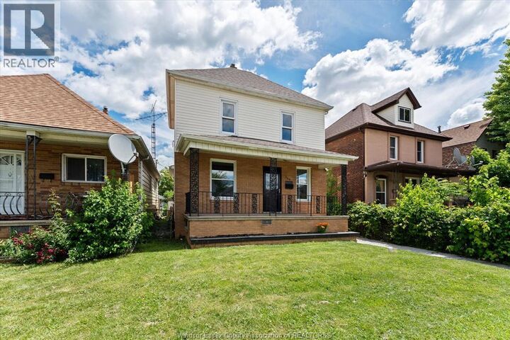 Property Photo: 866 Parent Avenue ON N9A 2E1