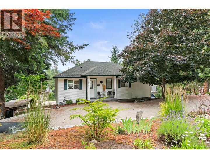 Property Photo: 10771 Pinecrest Road BC V1H 2C1
