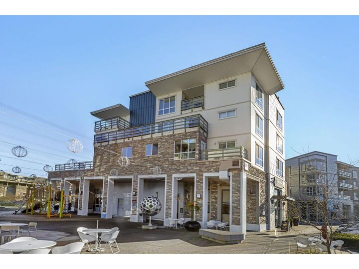 15785 Croydon Drive 404 — photo 1