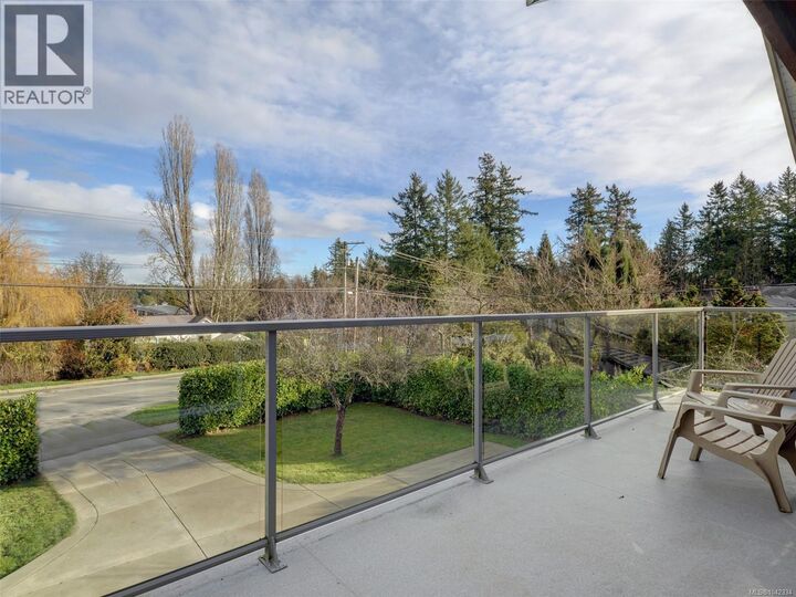Property Photo:  7224 East Saanich Road  BC V8M 1Y4 