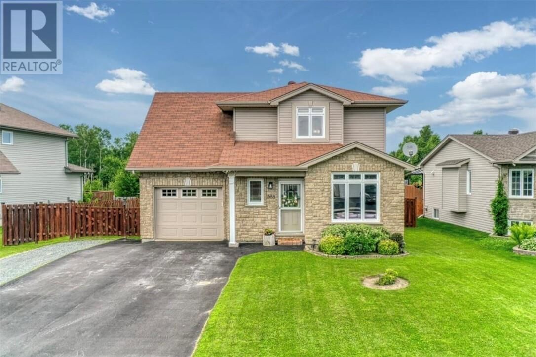 Property Photo:  1588 Jeanne D'Arc Street  ON P3P 0A1 