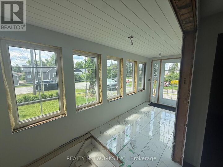Property Photo: 302 Young Street ON P0N 1C0