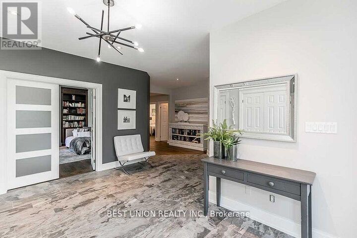 Property Photo:  8 Shangri-La Lane  ON L4P 0A8 