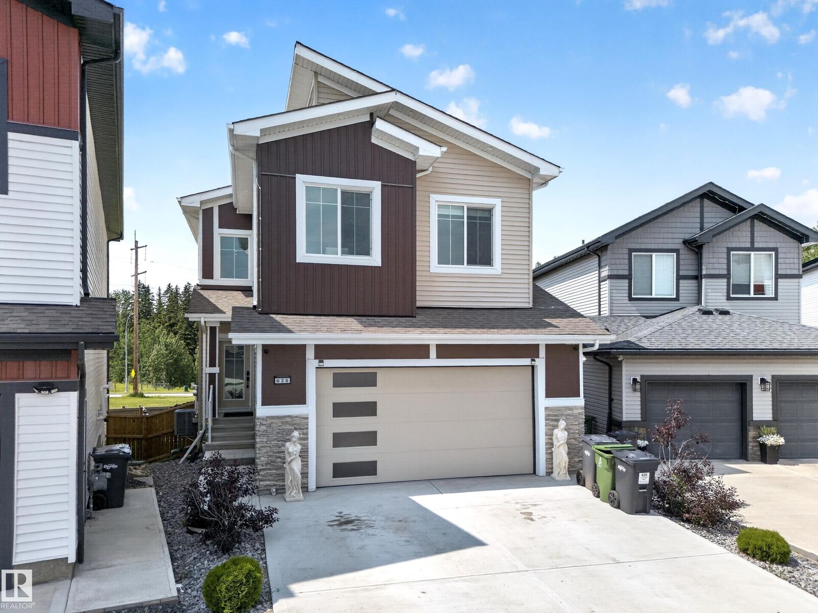 Property Photo: 626 Astoria Way AB T9G 0M3
