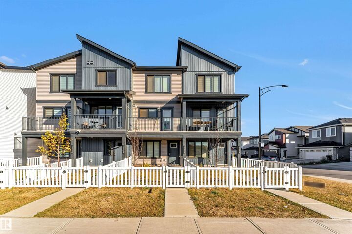 1106 Aster Boulevard NW — photo 1