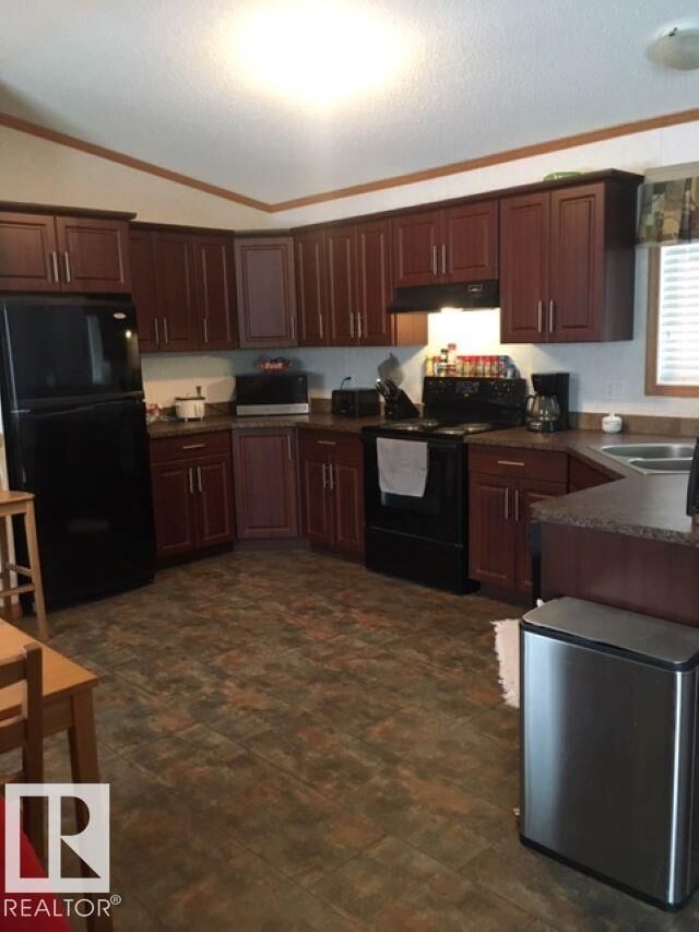 Property Photo: 174 Pine Lane AB T0P 1H1