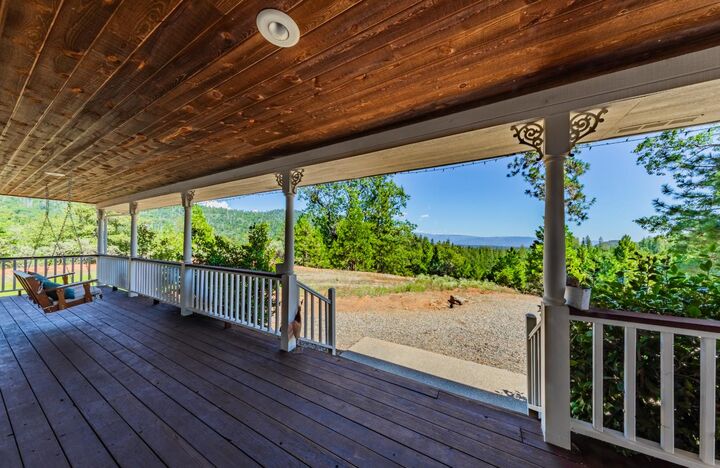 Property Photo: 53235 Finegold Creek Court CA 93643