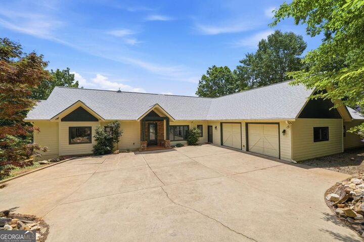 Property Photo:  714 Clearview Drive  GA 30175 