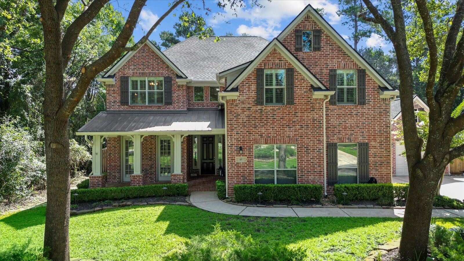 Property Photo: 46 Goldwood Place TX 77382