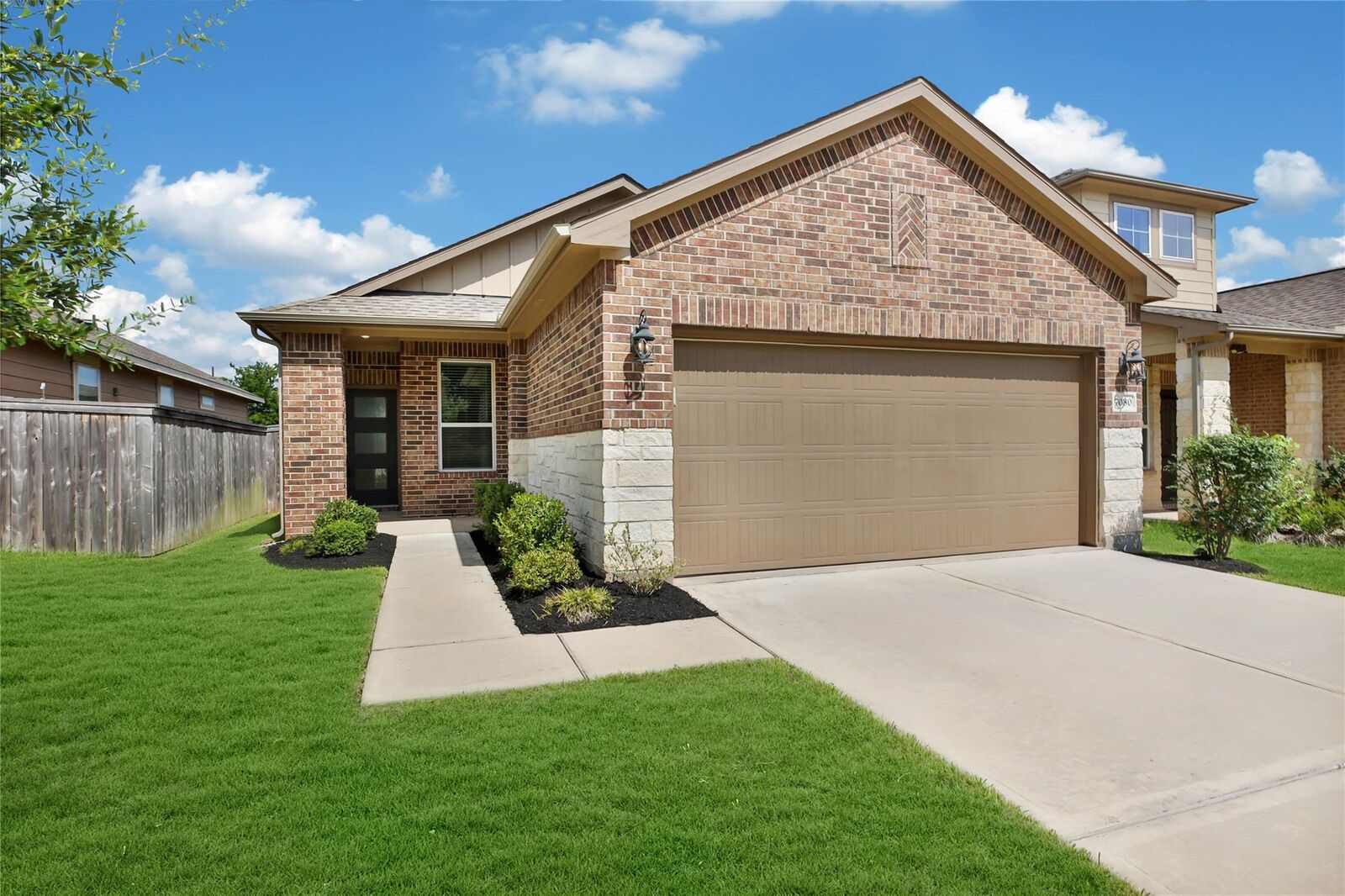 Property Photo: 7080 Silverleaf Oak Street TX 77304