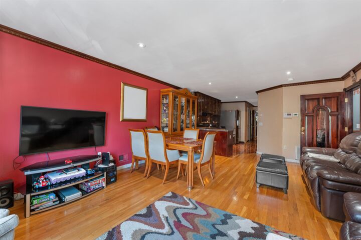 Property Photo:  178 South St  NJ 07307 