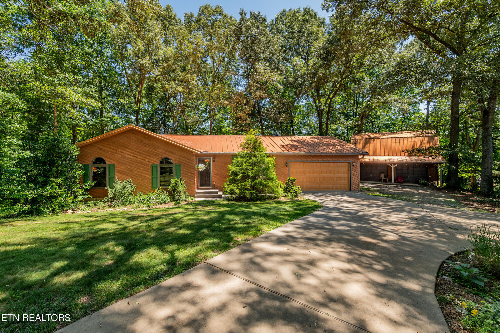 Property Photo:  3000 Millstream Lane  TN 37931 