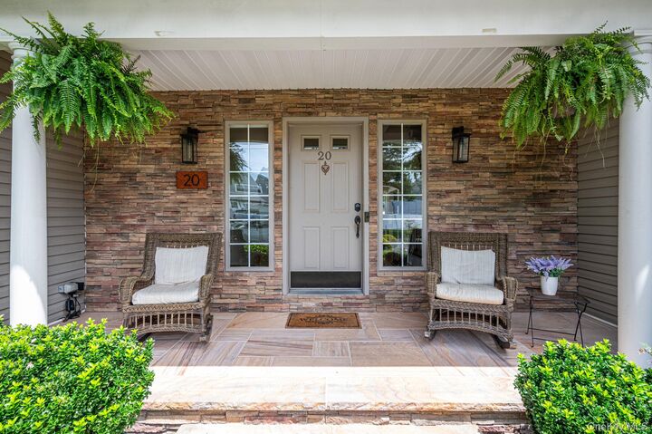 Property Photo:  20 Hancock Court  NY 11720 