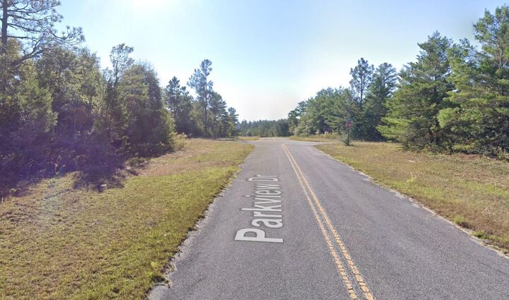 Property Photo: Parkview Lot 13 Drive FL 32428