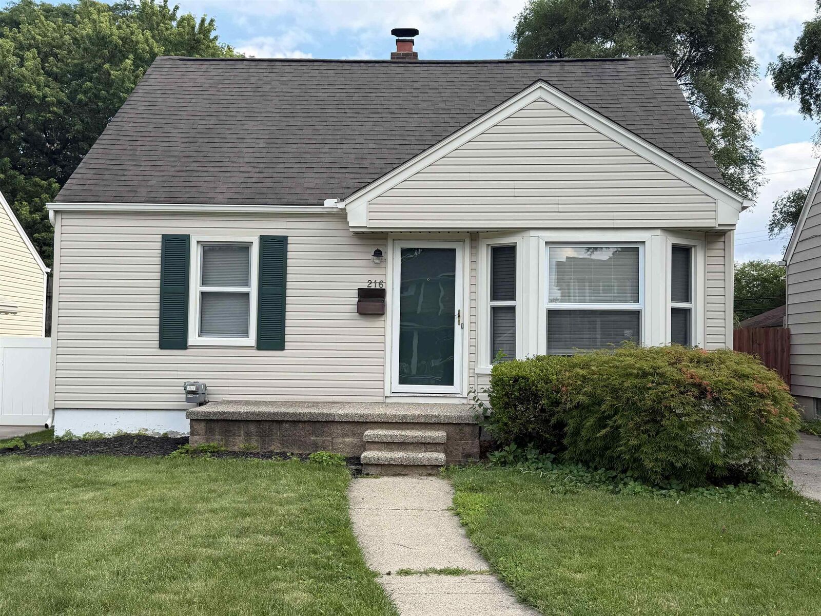 Property Photo: 216 Linden Avenue MI 48073