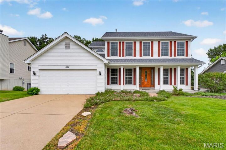 Property Photo:  812 Silver Lake View Drive  MO 63069 