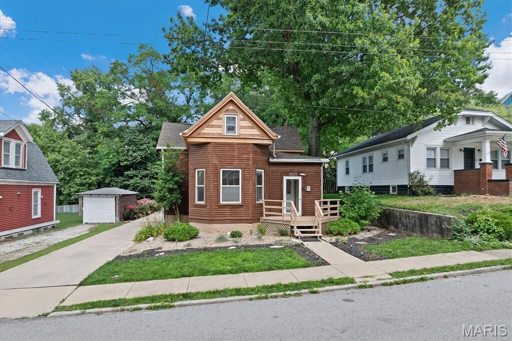 Property Photo: 1809 Clawson Street IL 62002