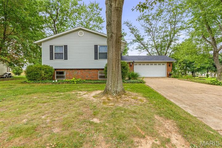 Property Photo: 550 Oak Street MO 63640