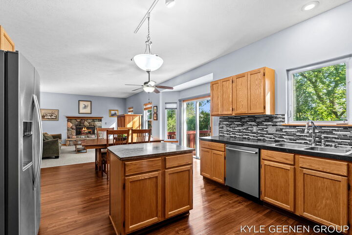 Property Photo: 10887 Thornberry Way MI 49464