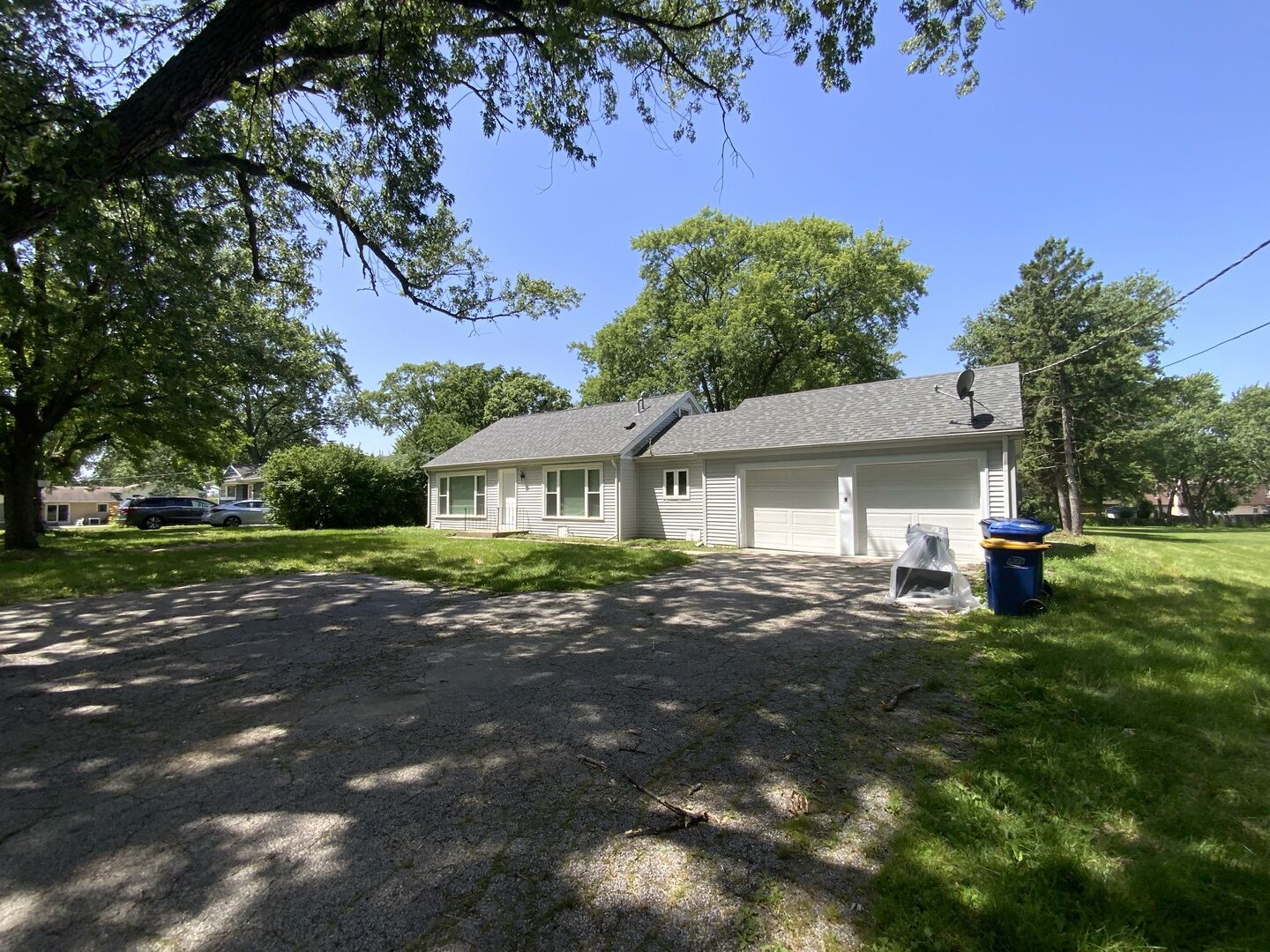 Property Photo:  340 Sanders Road  IL 60062 