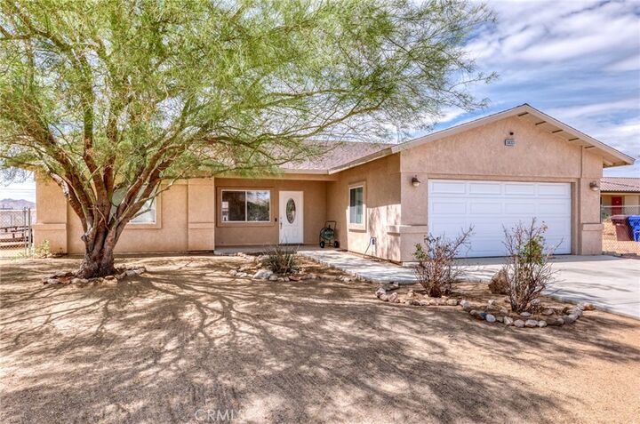 Property Photo:  58333 Campanula Street  CA 92284 