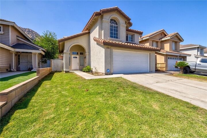Property Photo:  16045 Peach Tree  CA 92337 