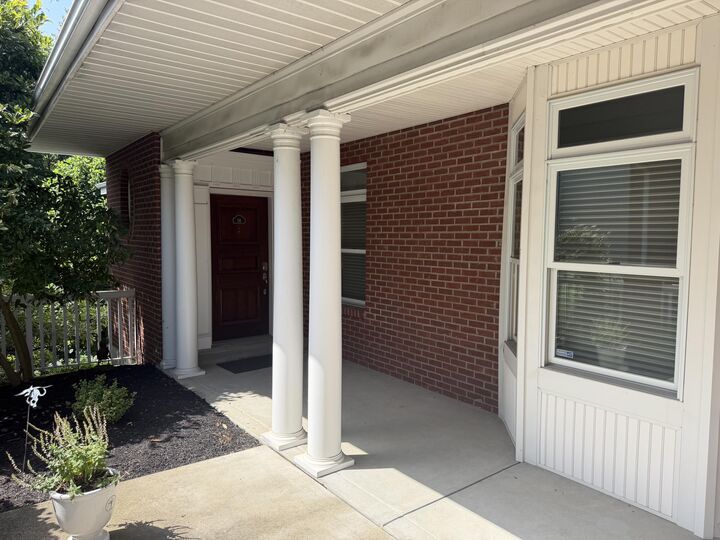 Property Photo: 16 Thomas Pointe Drive KY 41075