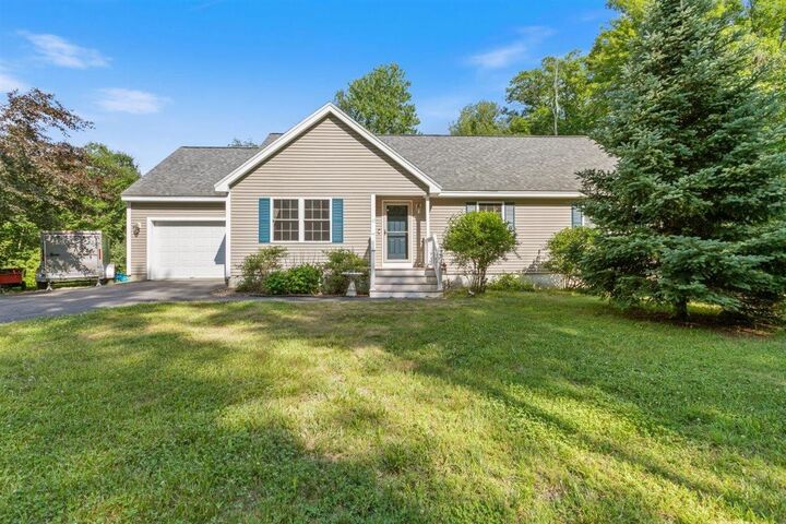 Property Photo:  45 Phillips Road  NH 03873 