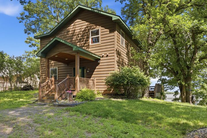Property Photo:  13117 Bayview Road  MN 55382 